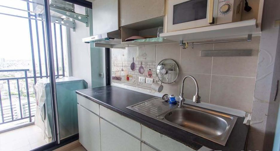For sale studio condo in Thon Buri, Bangkok