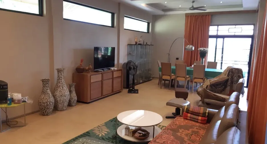 For sale 5 bedrooms villa in Wiang Chai, Chiang Rai
