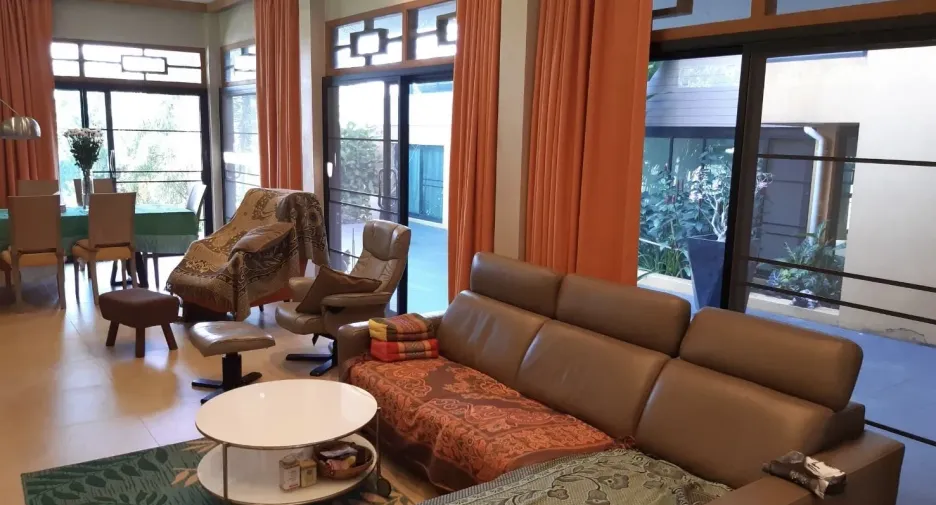 For sale 5 bedrooms villa in Wiang Chai, Chiang Rai