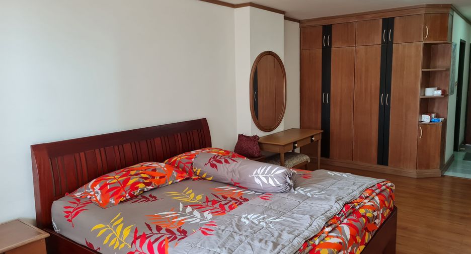 For sale studio condo in Si Racha, Chonburi