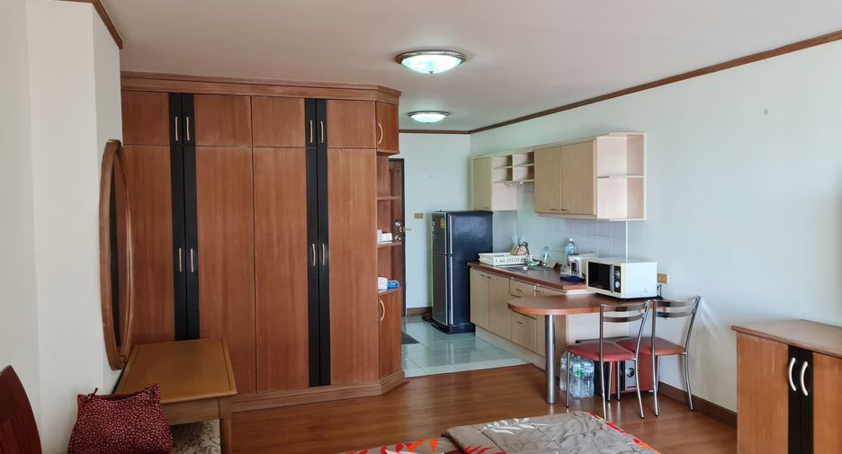 For sale studio condo in Si Racha, Chonburi