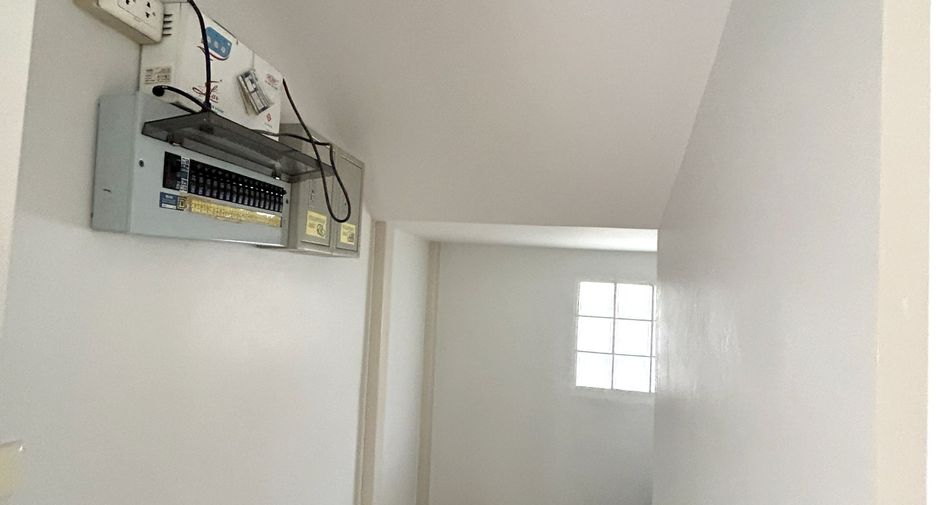 For sale 3 bedrooms house in Khan Na Yao, Bangkok