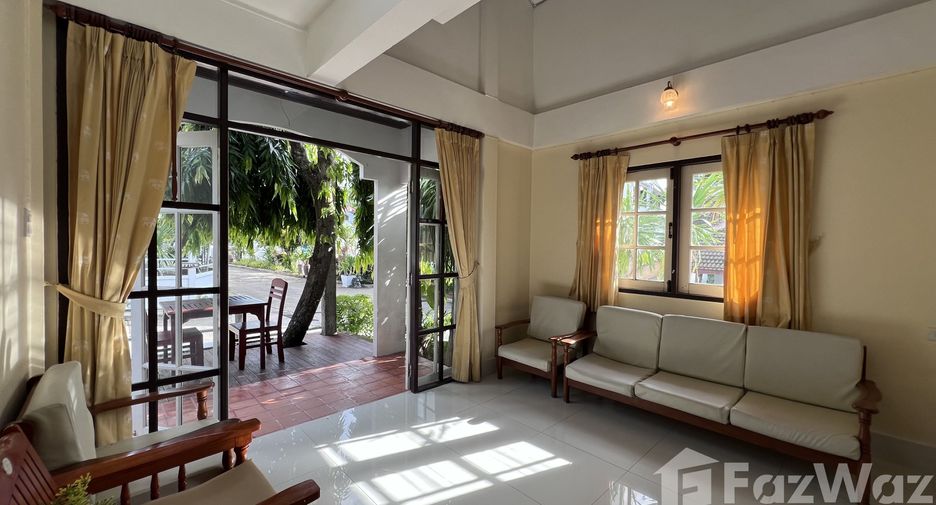 For rent 4 bedrooms villa in Mueang Phuket, Phuket