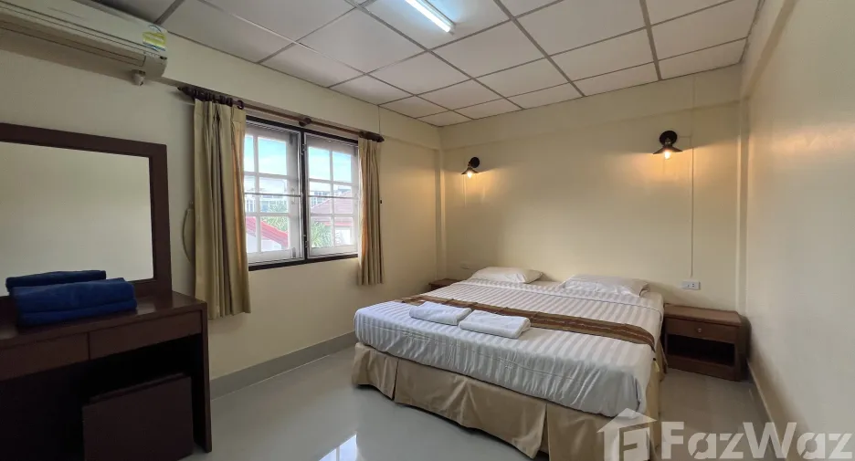 For rent 4 bedrooms villa in Mueang Phuket, Phuket