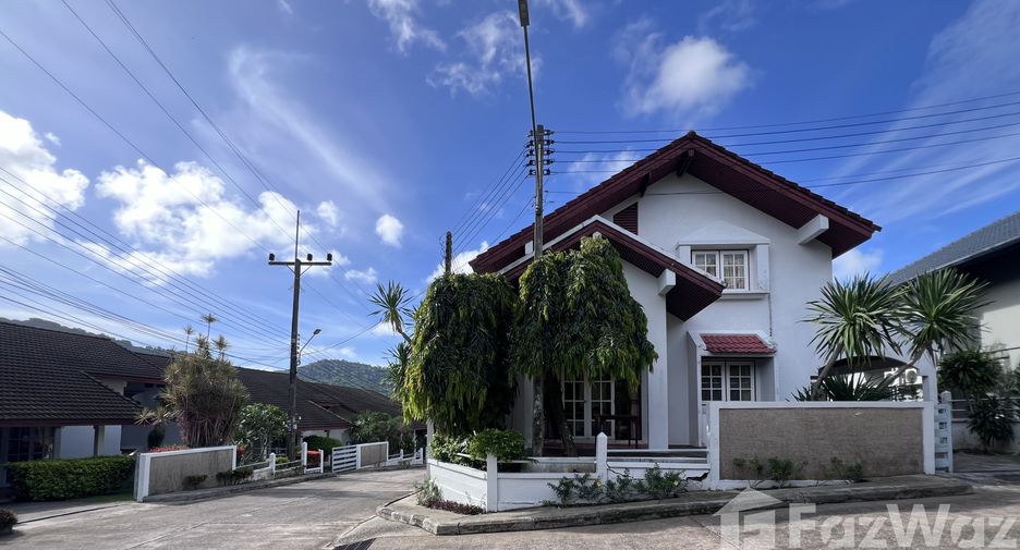 For rent 4 bedrooms villa in Mueang Phuket, Phuket