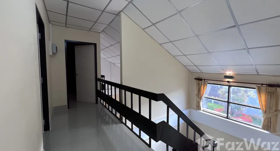 For rent 4 bedrooms villa in Mueang Phuket, Phuket
