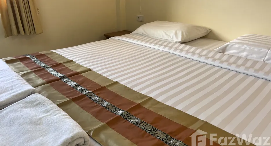 For rent 4 bedrooms villa in Mueang Phuket, Phuket