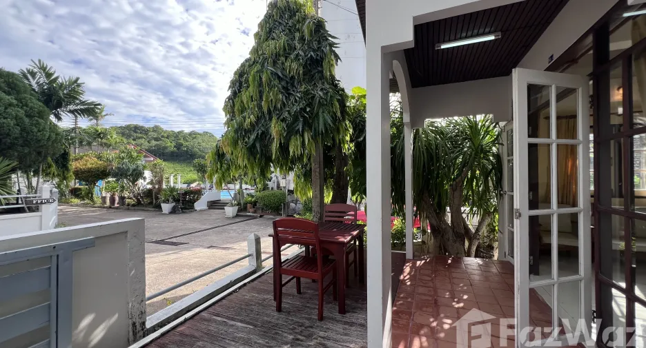 For rent 4 bedrooms villa in Mueang Phuket, Phuket
