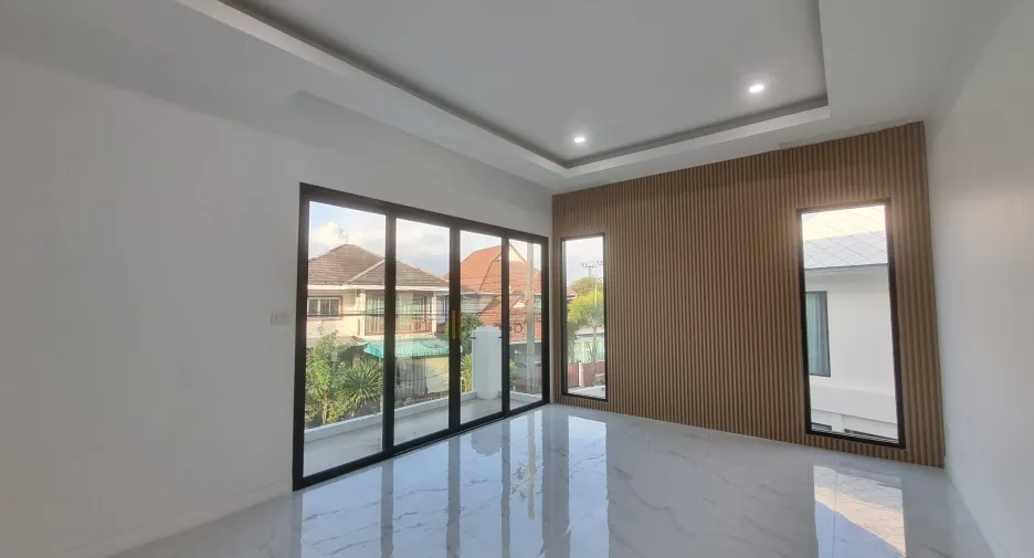 Villa zum Kauf mit 5 Zimmer in Mueang Phuket, Phuket