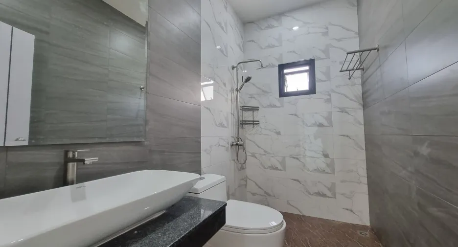 Villa zum Kauf mit 5 Zimmer in Mueang Phuket, Phuket