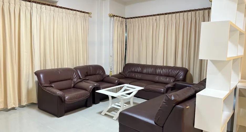 For rent 3 bedrooms house in Bang Lamung, Chonburi