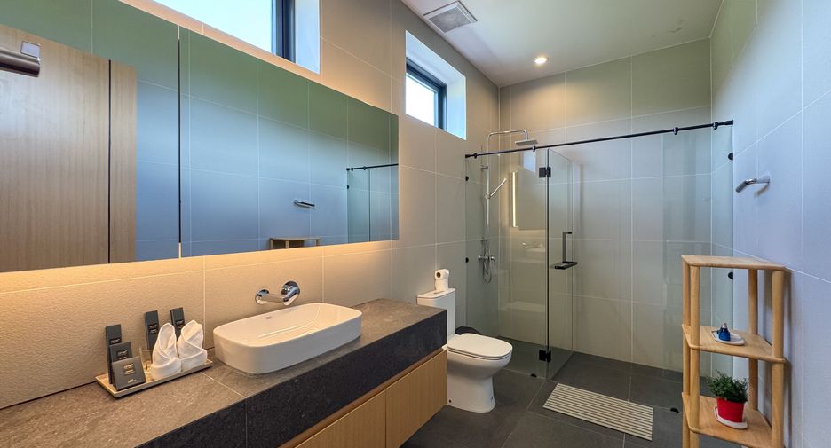 For sale 3 bedrooms villa in Mueang Phuket, Phuket