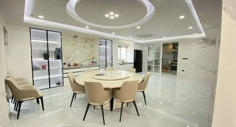 Villa zur Miete mit 8 Zimmer in Bang Lamung, Chonburi