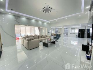 Villa en alquiler de 8 habitaciones en Bang Lamung, Chonburi