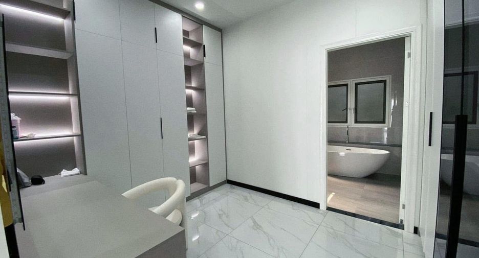 Villa zur Miete mit 8 Zimmer in Bang Lamung, Chonburi