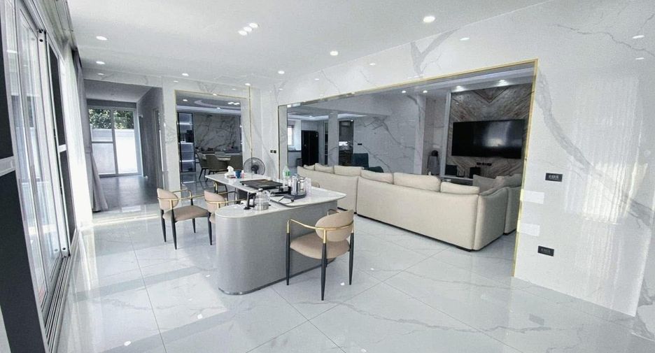 Villa zur Miete mit 8 Zimmer in Bang Lamung, Chonburi