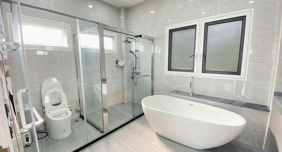 À louer 8 chambres villa à Bang Lamung, Chonburi