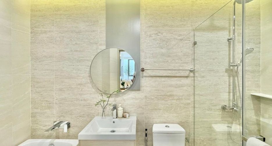 For sale 2 bedrooms condo in Watthana, Bangkok
