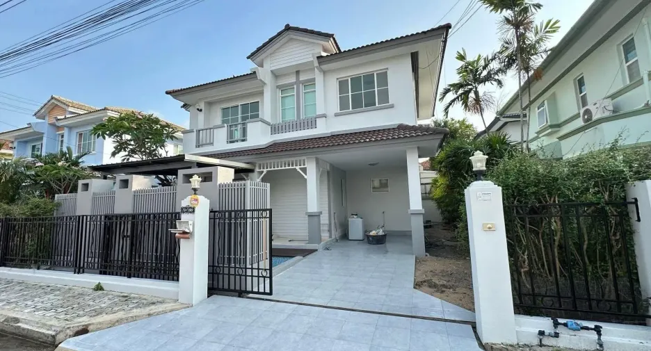 Casa en venta de 4 habitaciones en Mueang Phuket, Phuket
