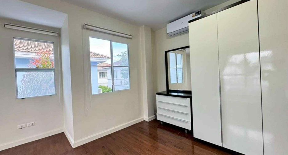 For sale 4 ベッドルーム house in Mueang Phuket, Phuket