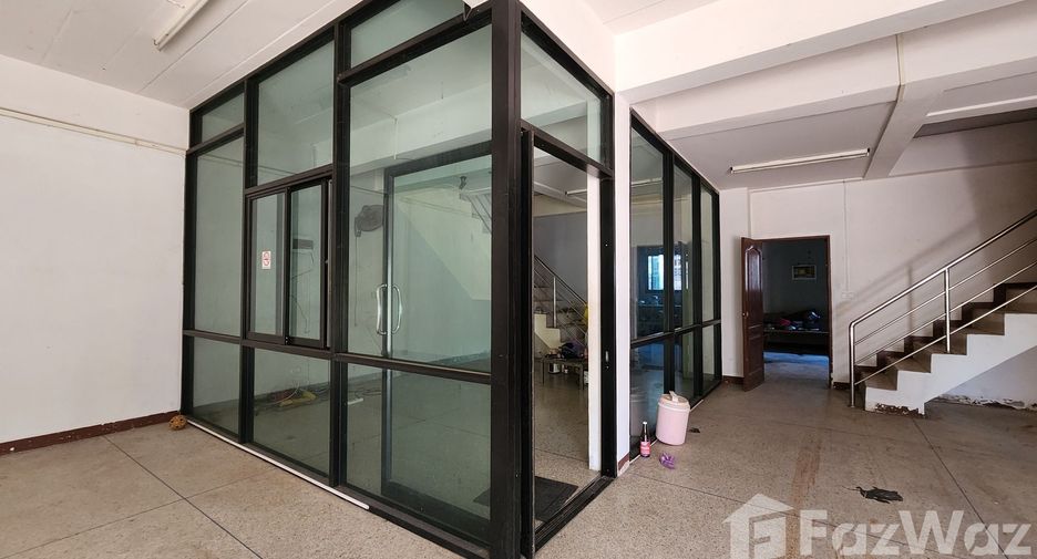 Gewerbefläche zum Kauf mit 4 Zimmer in Mueang Khon Kaen, Khon Kaen