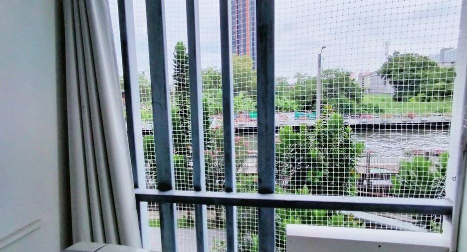 For sale 1 bed condo in Bang Kapi, Bangkok