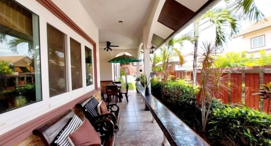For sale and for rent 4 bedrooms house in Bang Lamung, Chonburi