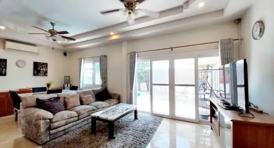 For sale and for rent 4 bedrooms house in Bang Lamung, Chonburi