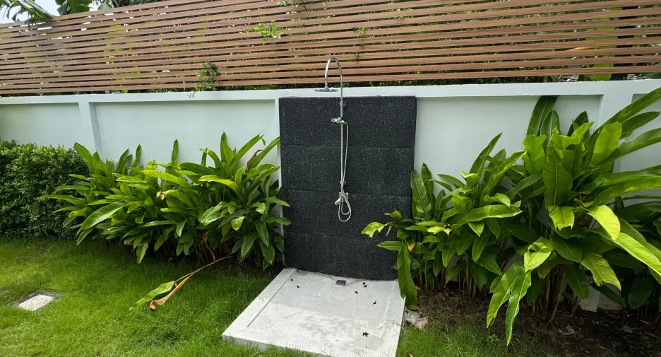 For sale 4 bedrooms villa in Thalang, Phuket