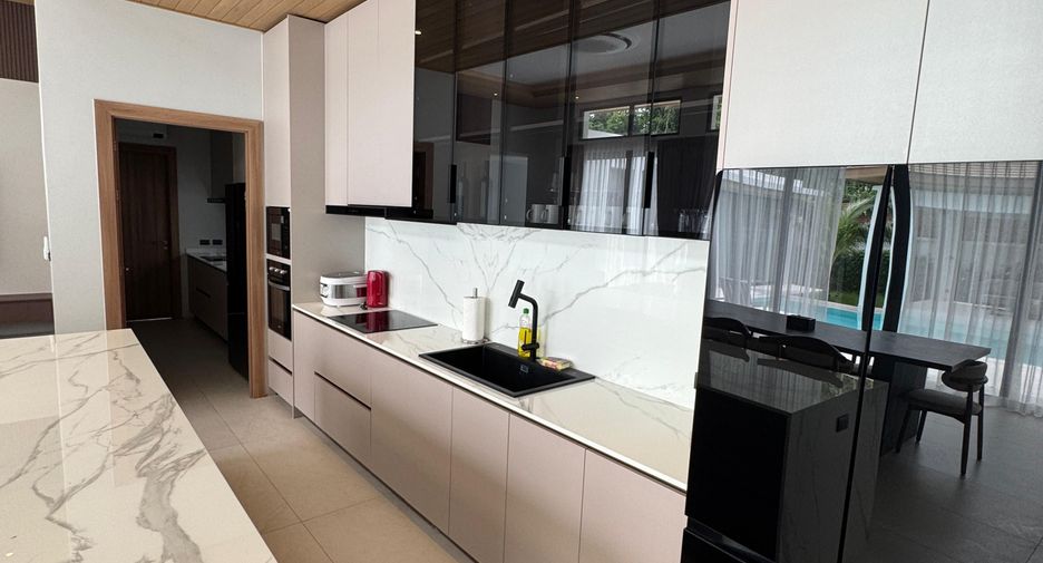 For sale 4 bedrooms villa in Thalang, Phuket