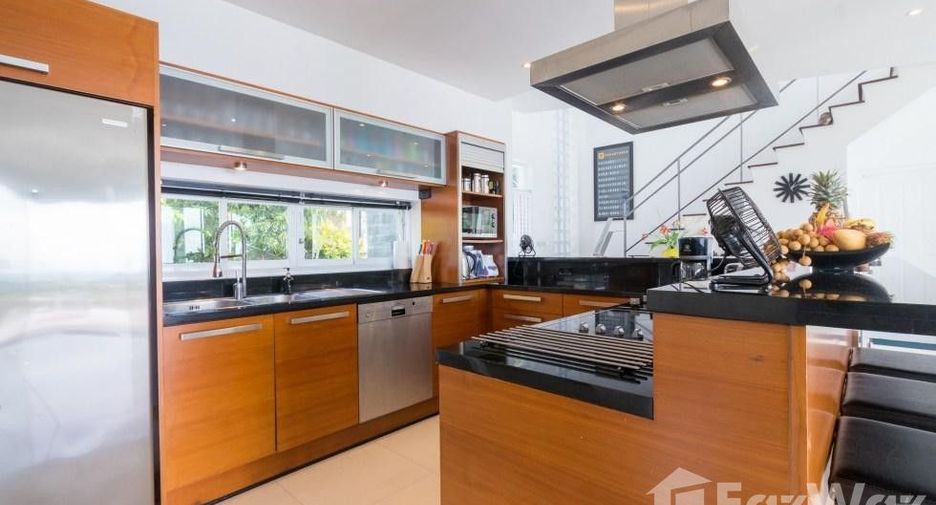 Villa en alquiler de 5 habitaciones en Mueang Phuket, Phuket