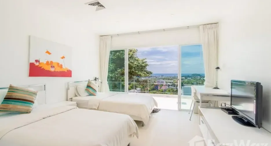 Villa en alquiler de 5 habitaciones en Mueang Phuket, Phuket