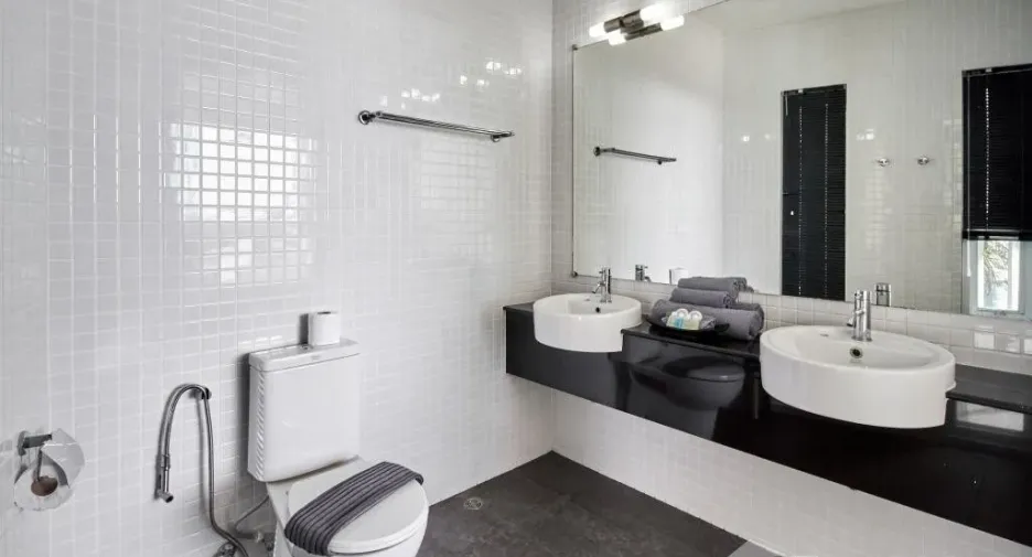 Villa en alquiler de 5 habitaciones en Mueang Phuket, Phuket