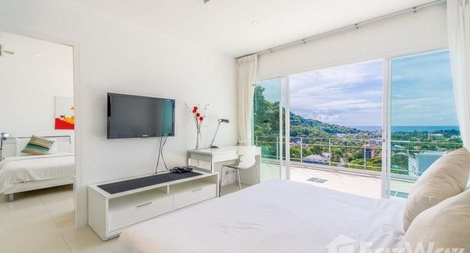 Villa en alquiler de 5 habitaciones en Mueang Phuket, Phuket