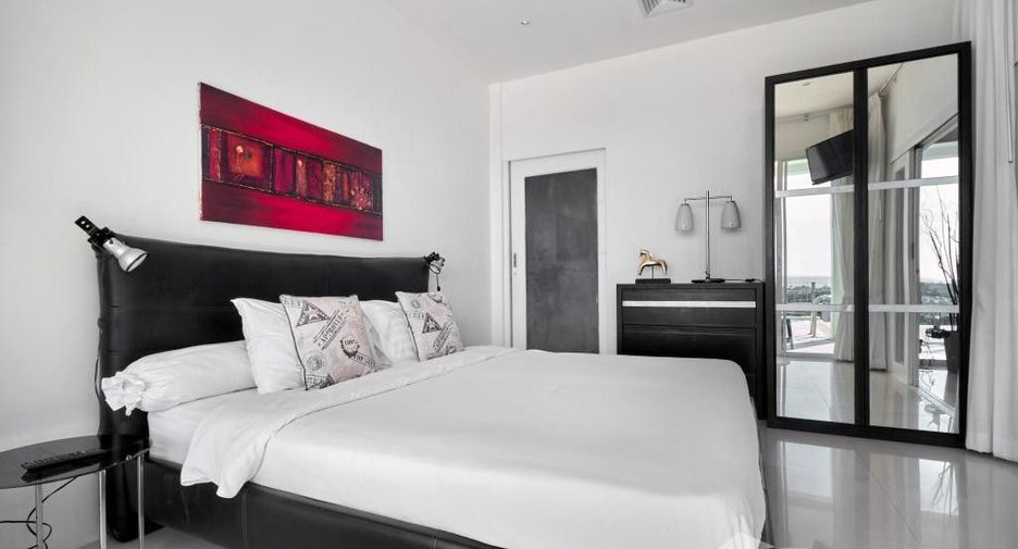 Villa en alquiler de 5 habitaciones en Mueang Phuket, Phuket