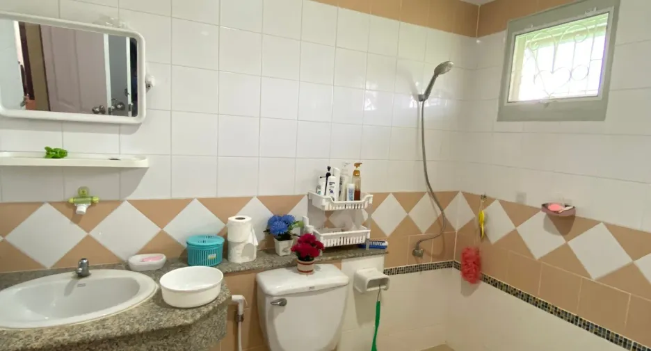出售 3 卧室 独立屋 在 Lam Luk Ka, Pathum Thani