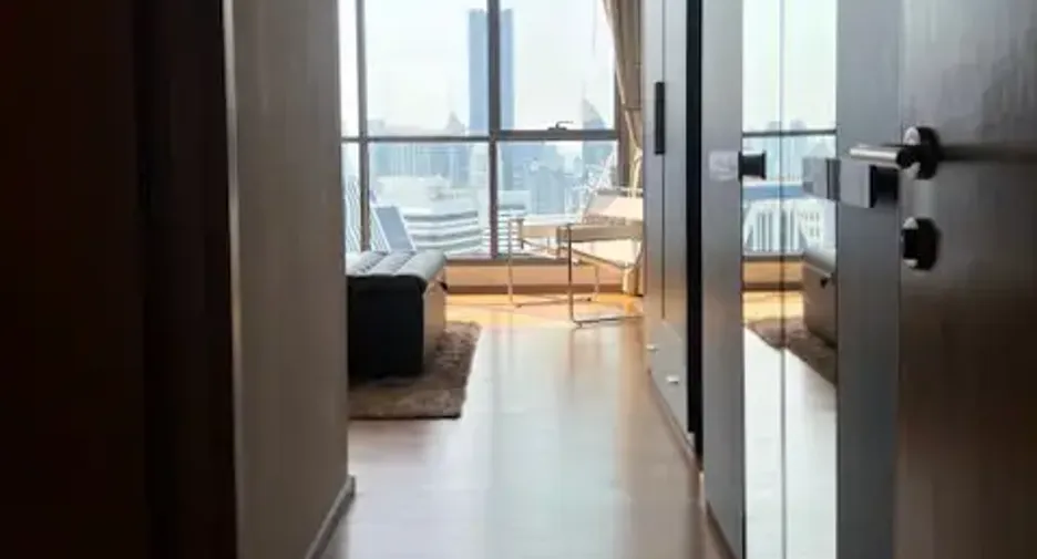 À vendre 2 chambres condo à Khlong Toei, Bangkok