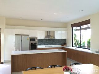Villa en alquiler de 4 habitaciones en Thalang, Phuket