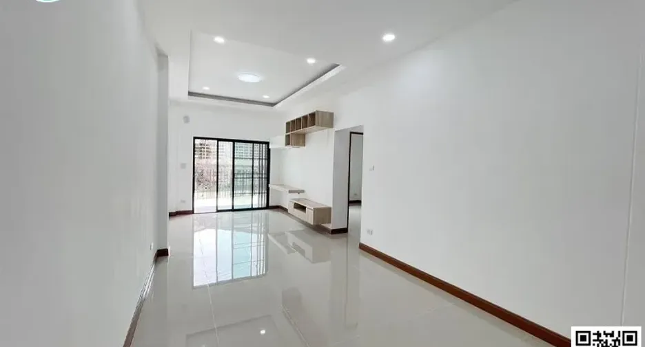 Casa adosada en venta de 2 habitaciones en Mueang Uttaradit, Uttaradit