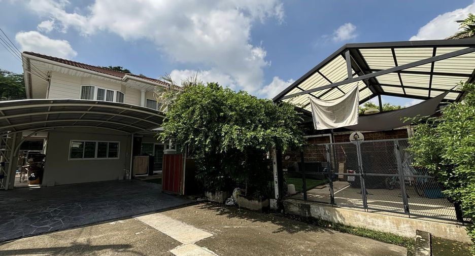 For sale 5 bedrooms house in Bang Khen, Bangkok