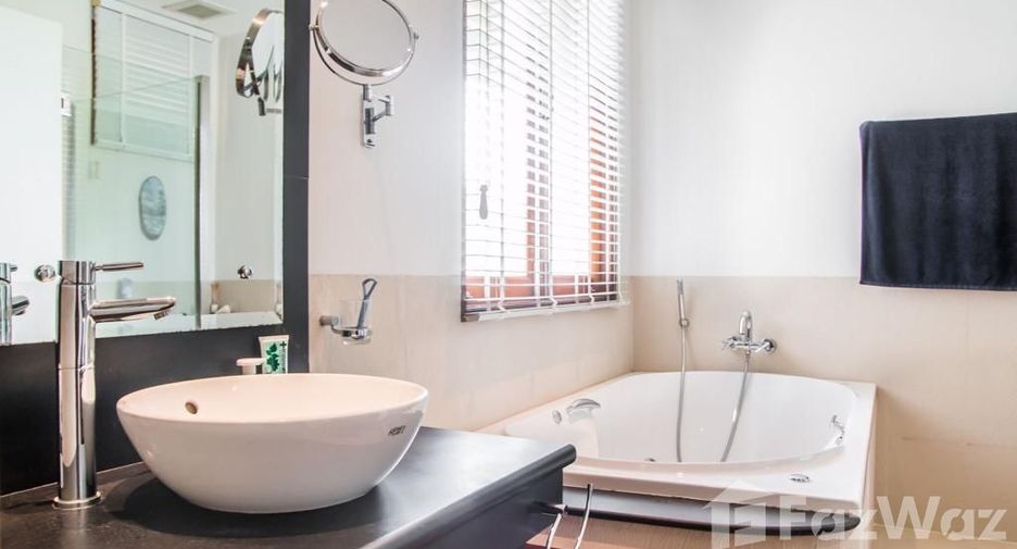 Villa en venta y en alquiler de 5 habitaciones en Thalang, Phuket
