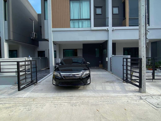 For sale 3 bedrooms townhouse in Bang Phli, Samut Prakan