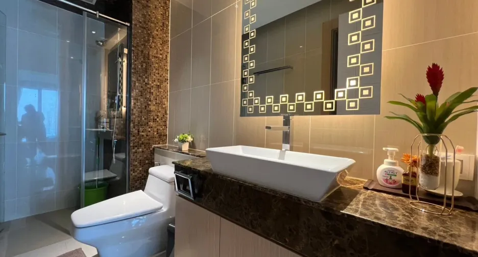 Condo en alquiler de 2 habitaciones en Bang Lamung, Chonburi
