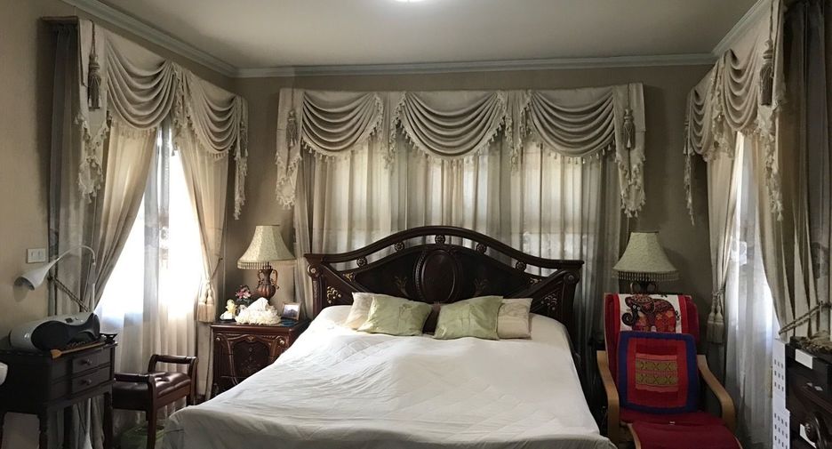 Casa en venta de 4 habitaciones en Thawi Watthana, Bangkok