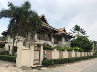 Casa en venta de 4 habitaciones en Thawi Watthana, Bangkok