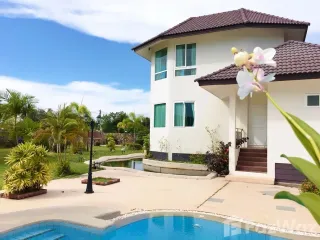 Villa en alquiler de 3 habitaciones en Na Jomtien, Pattaya