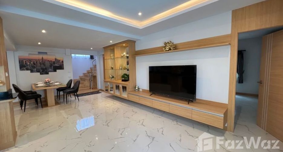 Haus zur Miete mit 4 Zimmer in Bang Lamung, Chonburi