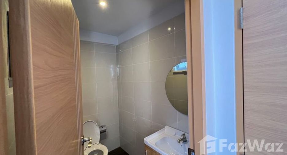 Haus zur Miete mit 4 Zimmer in Bang Lamung, Chonburi