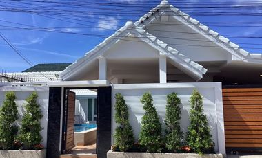 Haus zur Miete mit 4 Zimmer in Bang Lamung, Chonburi
