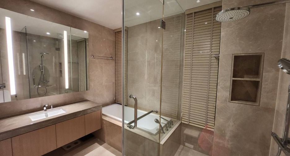 À vendre 2 chambres condo à Khlong San, Bangkok